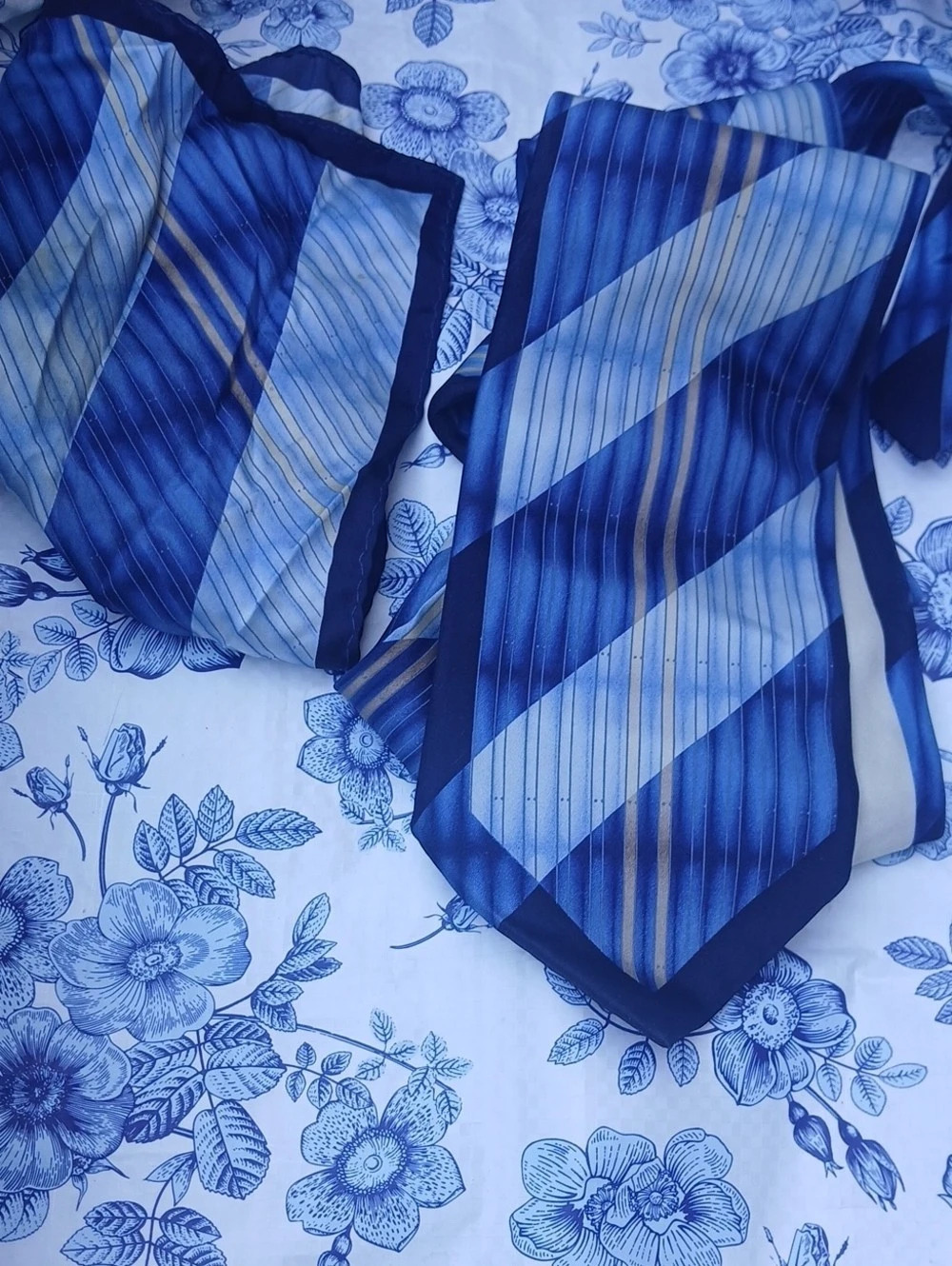 Stacy Adams Silk Striped Tie & Set Set in Blue